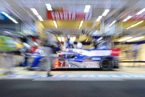 UPDATE 24 uur van Le Mans; Einde Le Mans voor Toyota? Stevige crash van Lapierre